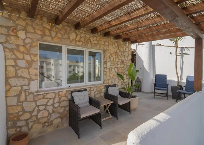 Casa Jana 5 Bedroom House For 12 With Ocean View Terrace Near The Beach